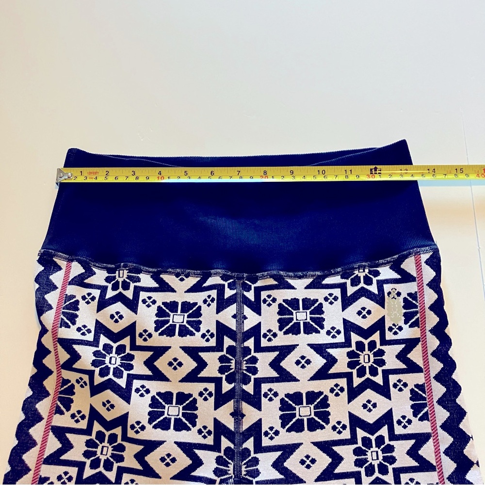 034.Free People Movement Myoko Jacquard Base Leggings NWT - Picture 8 of 10
